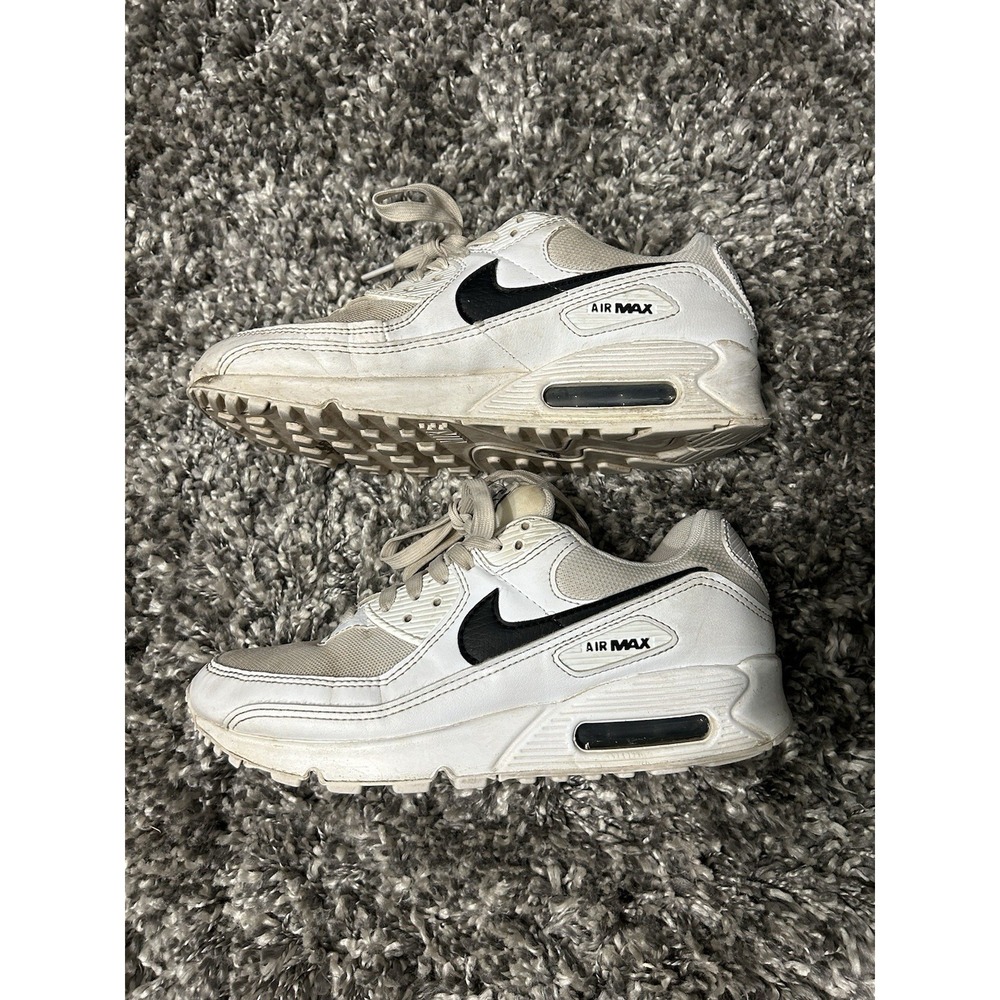 Nike Air Max 90 Womens 7 White Black  Oreo Panda Sneaker - Picture 3 of 6